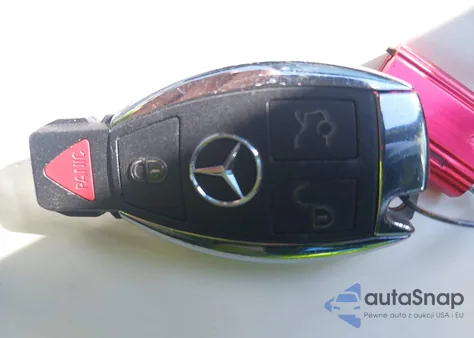 2018 Mercedes-Benz C 300 from USA, damaged, VIN 55SWF4JB5JU266468